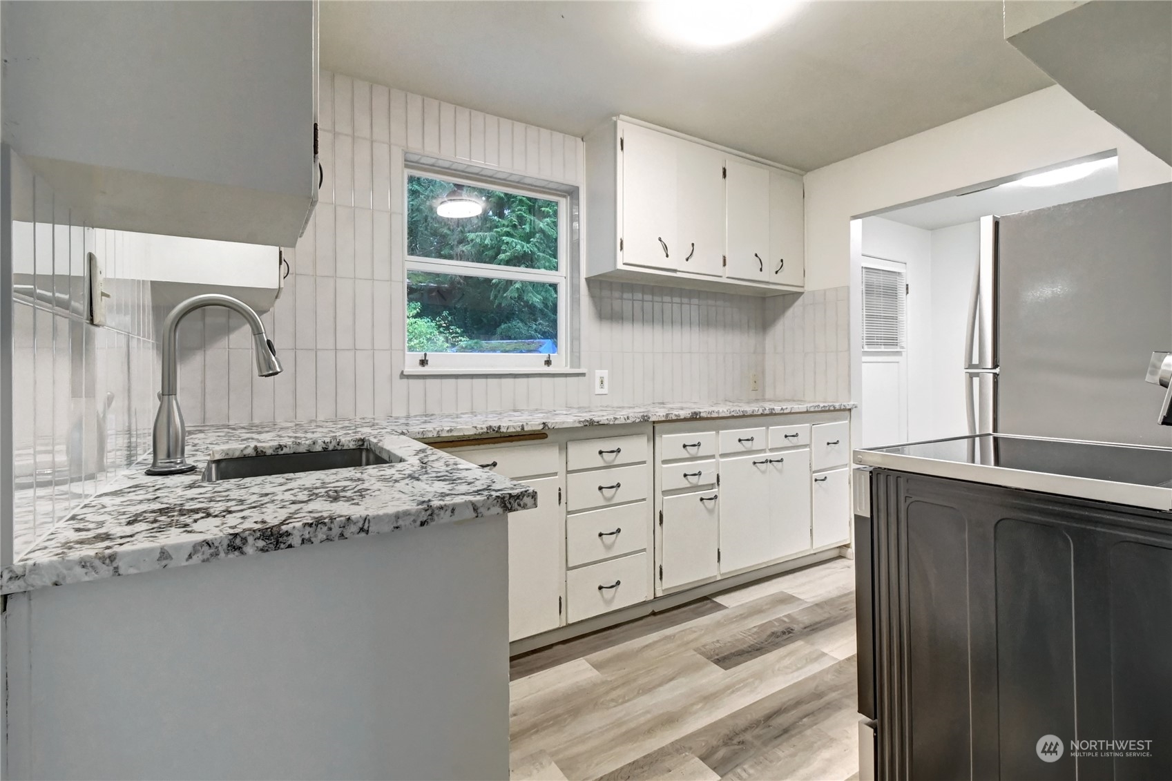 18222 30th Avenue Property Photo 9