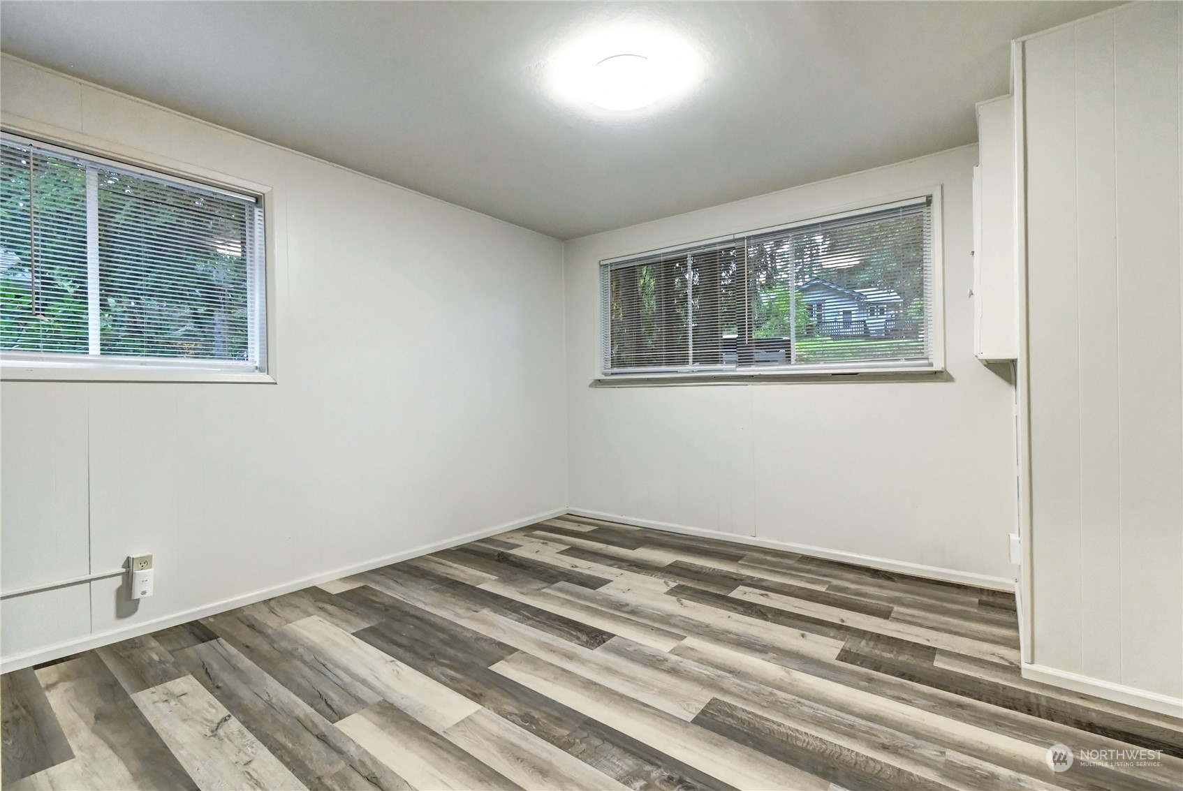 18222 30th Avenue Property Photo 15