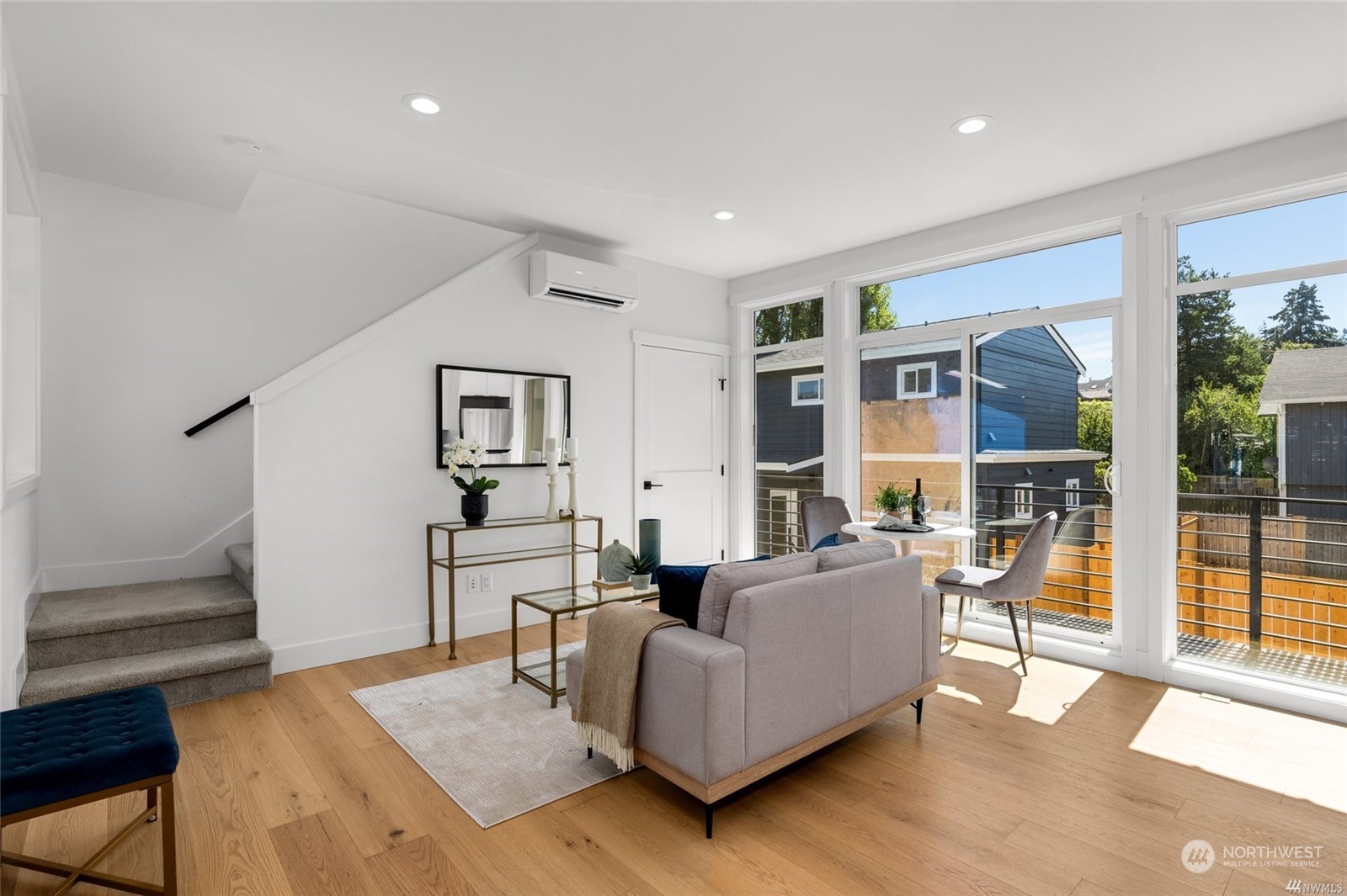 6349 Airport Way Property Photo 14
