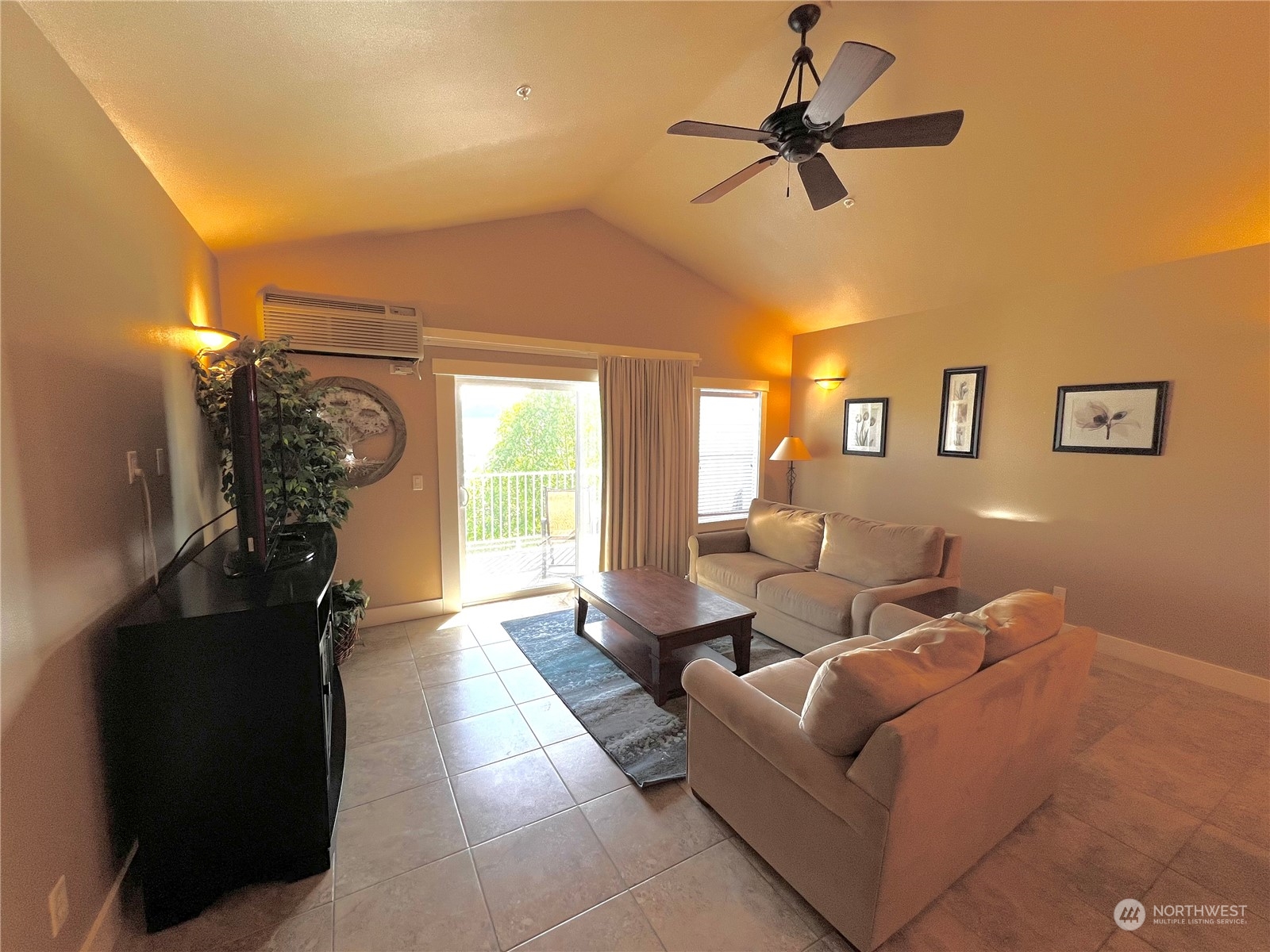 23772 Crescent Bay Drive 203 Property Photo 7