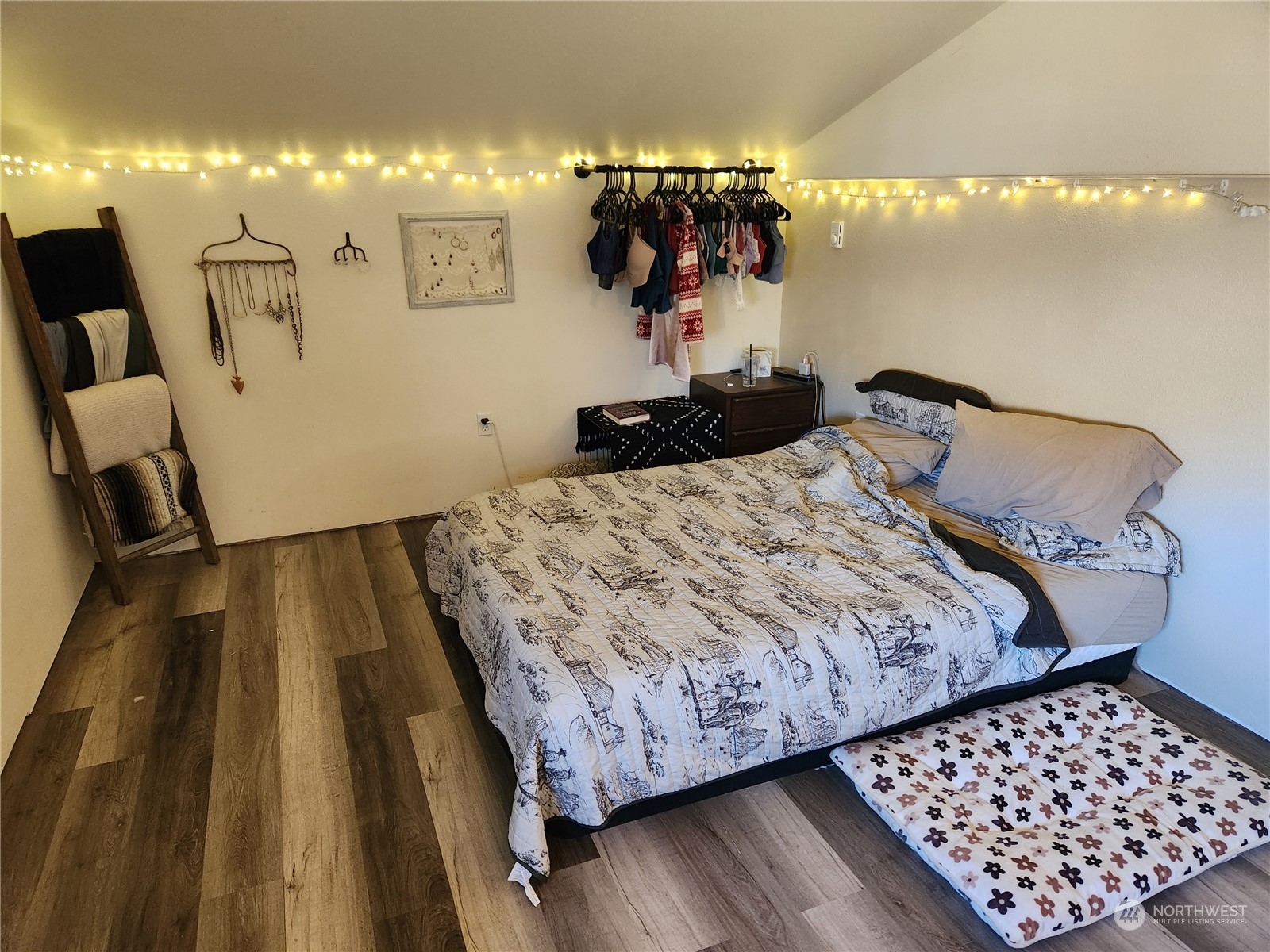 9 E Riverview Road Property Photo 18