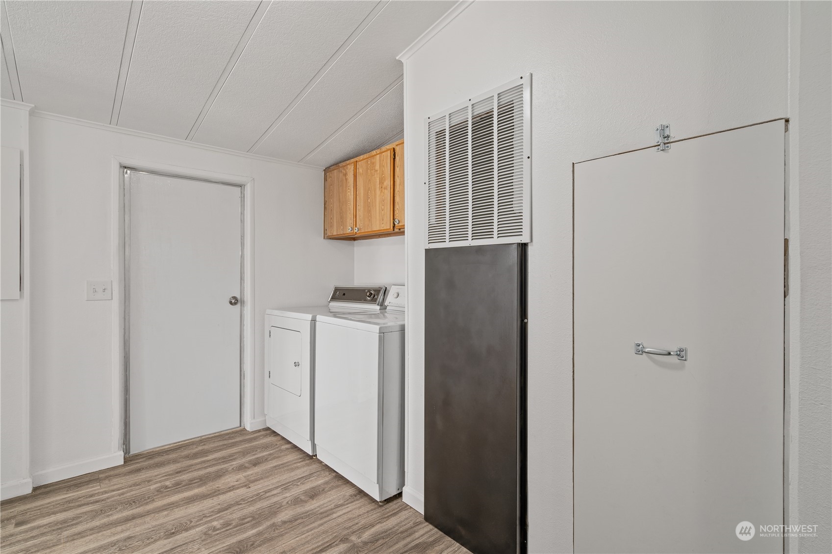 1072 Lincoln Avenue Property Photo 32