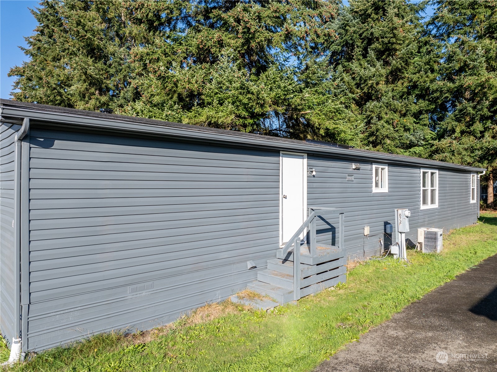 1072 Lincoln Avenue Property Photo 36