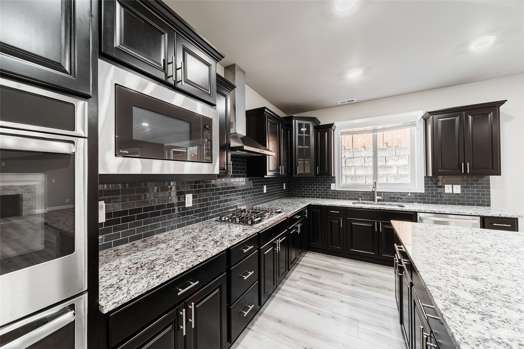 4107 174th Street Property Photo 17