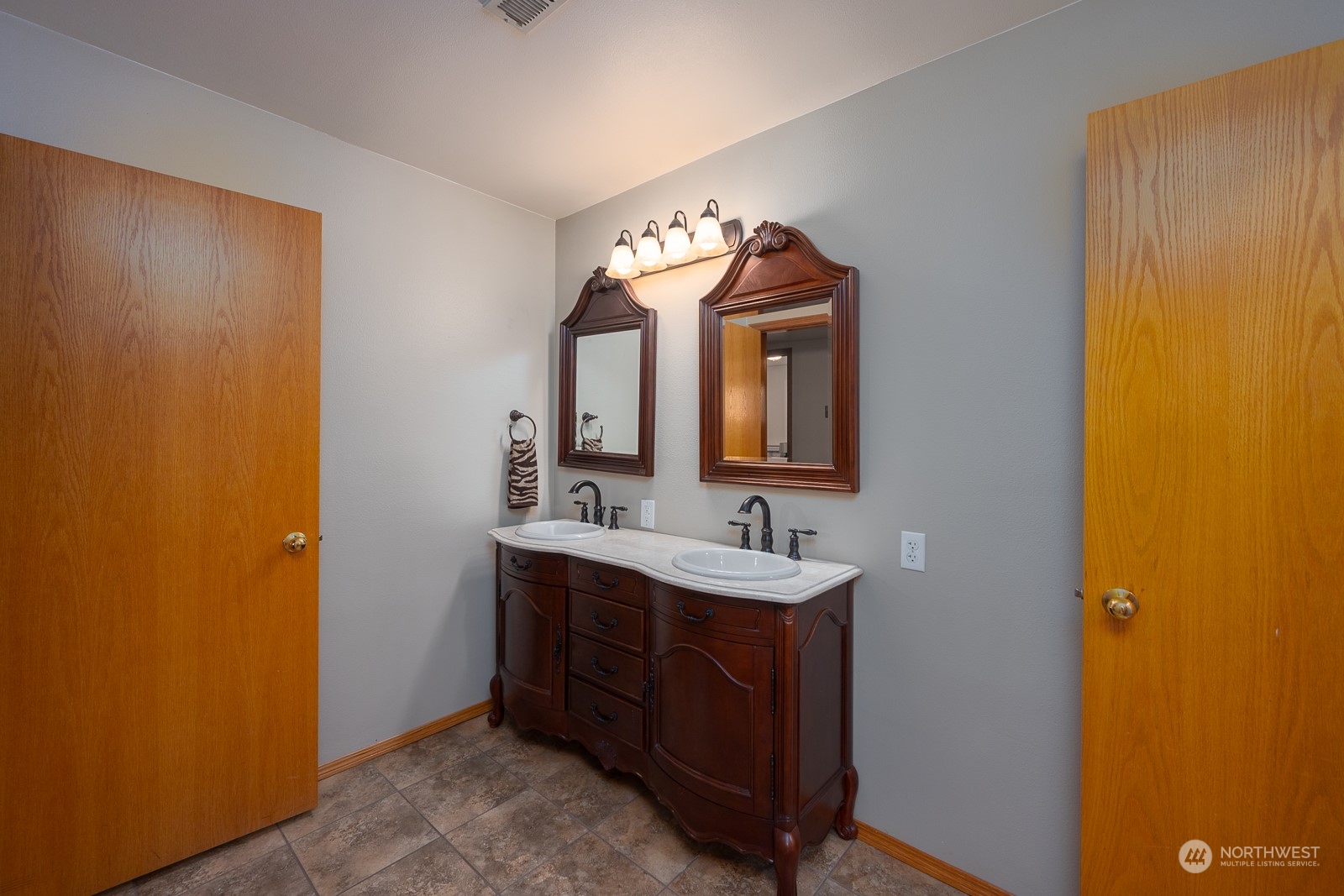612 S Laguna Property Photo 37