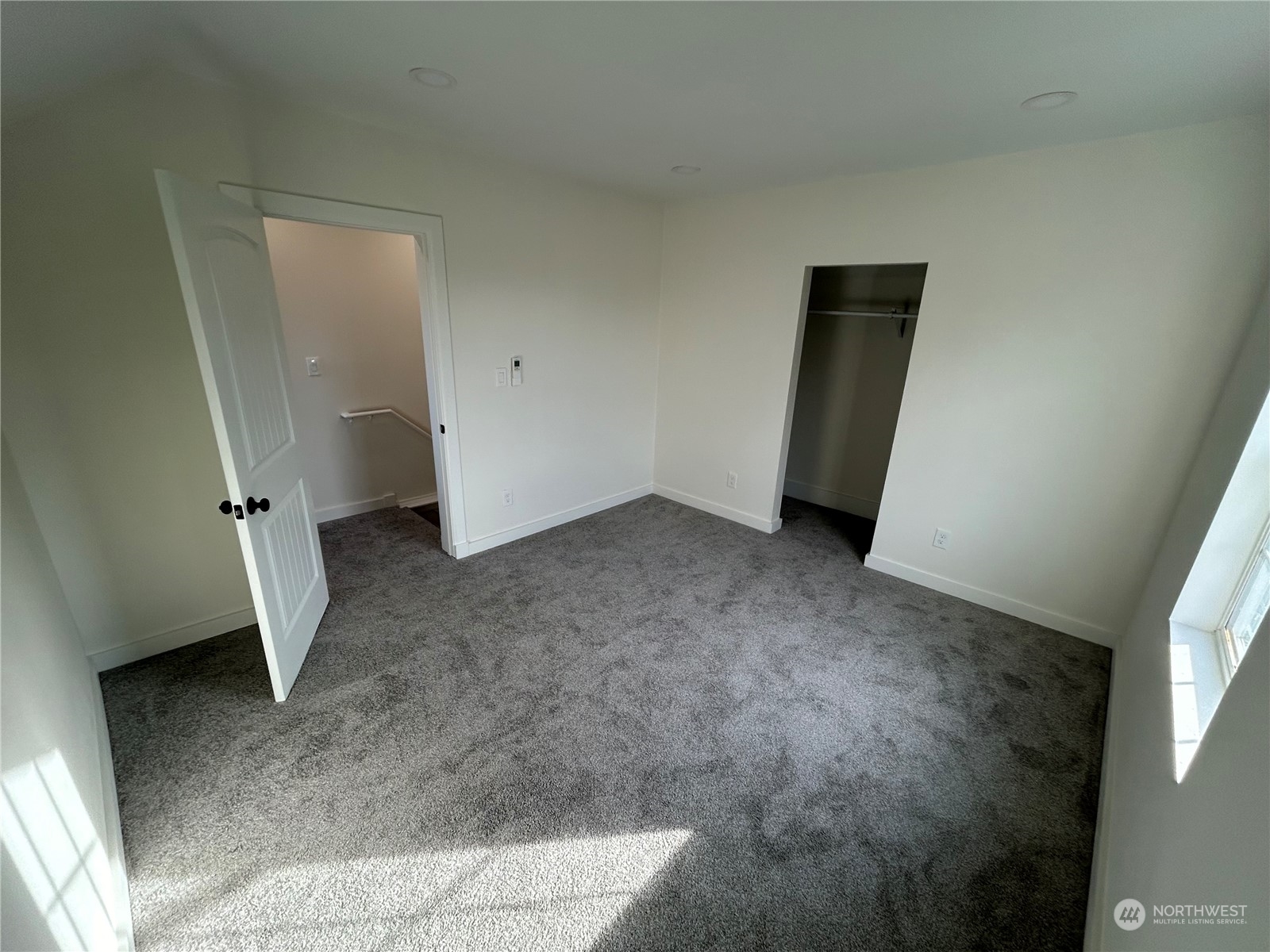 2050 Roosevelt Avenue Property Photo 7