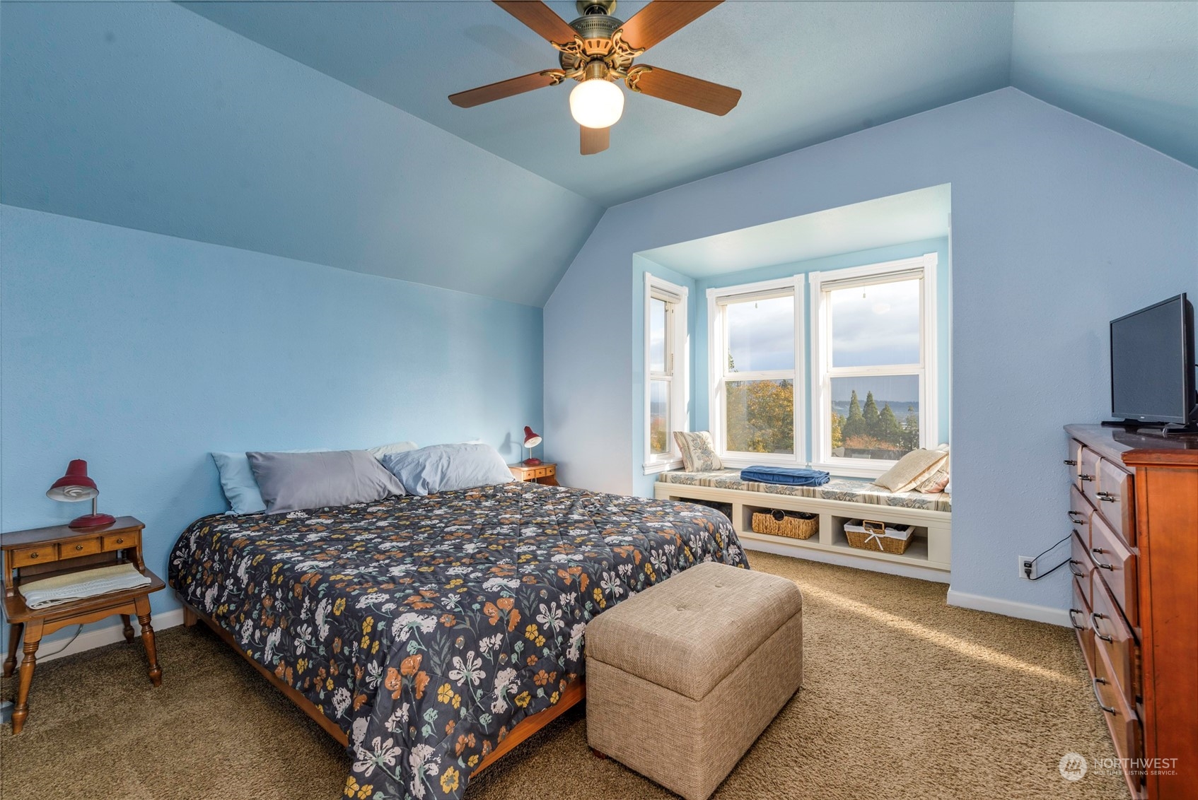 2540 S I Street Property Photo 13