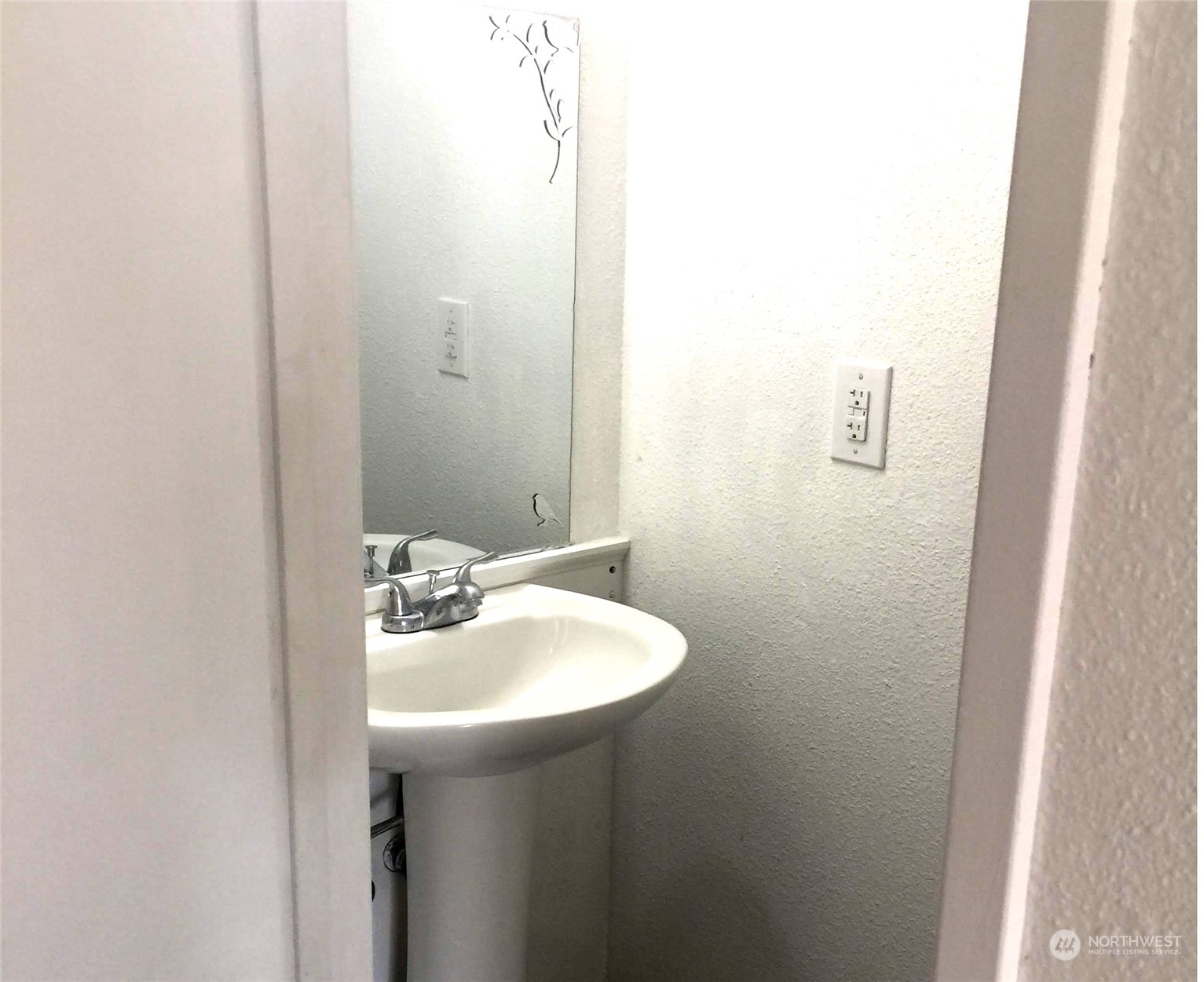 29003 28th Place Property Photo 5