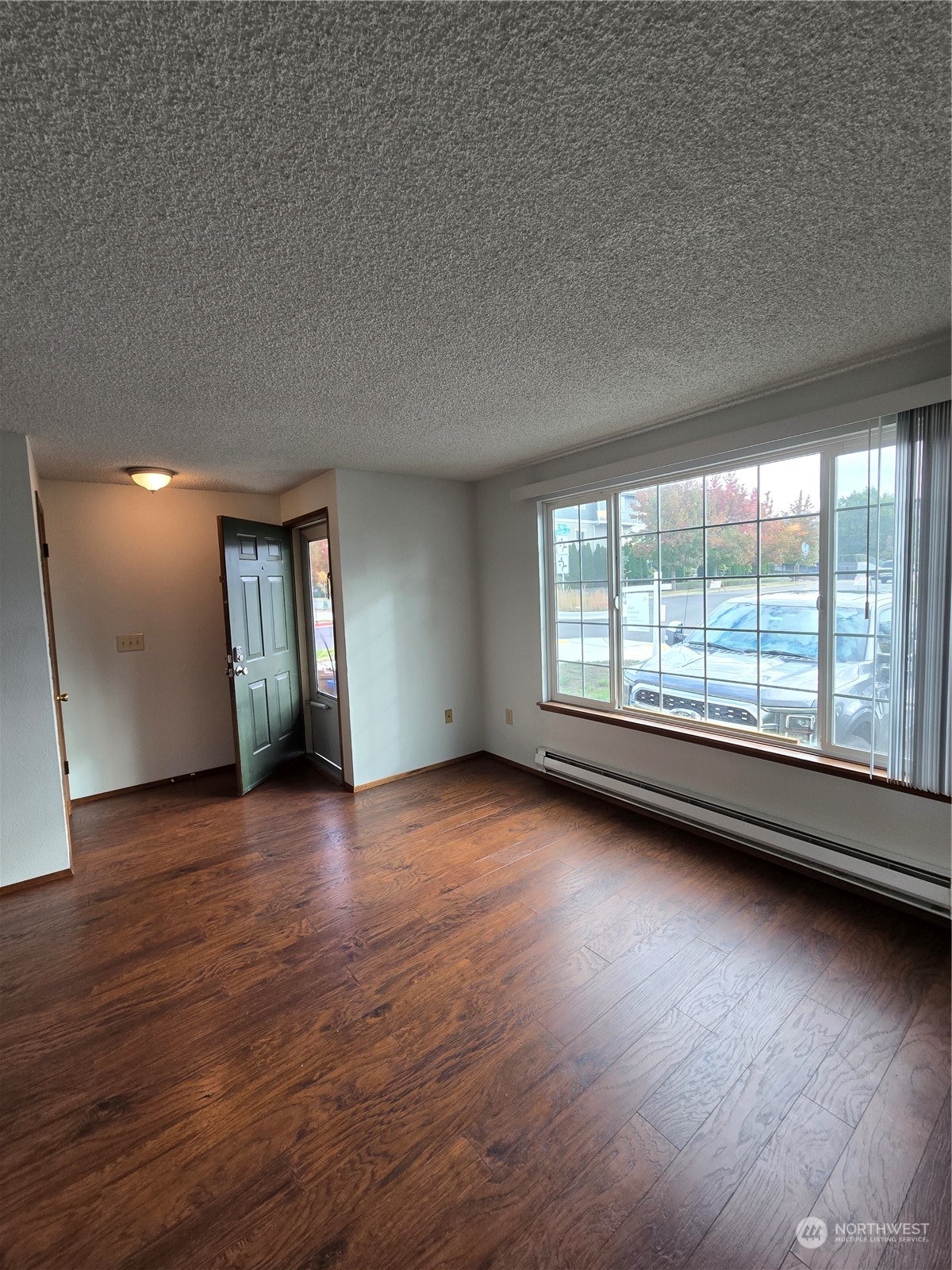 4302 S Junett Street Property Photo 4