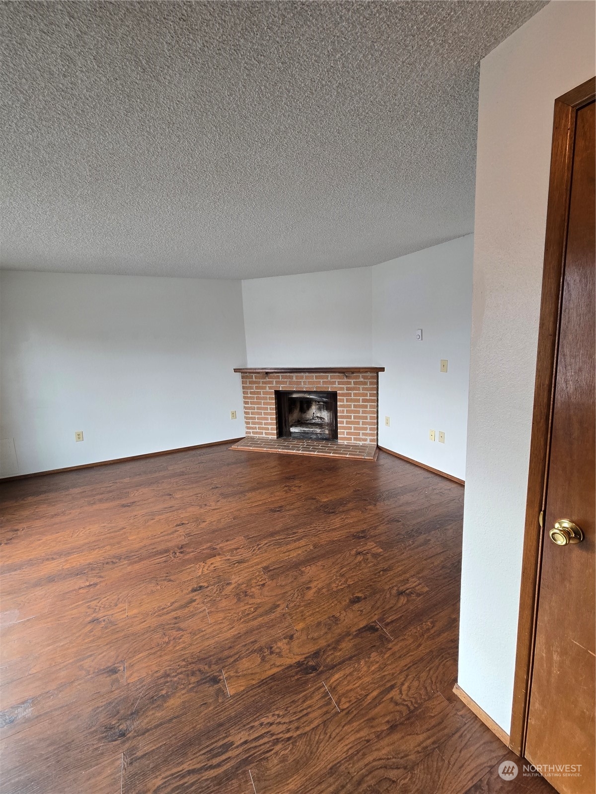 4302 S Junett Street Property Photo 5