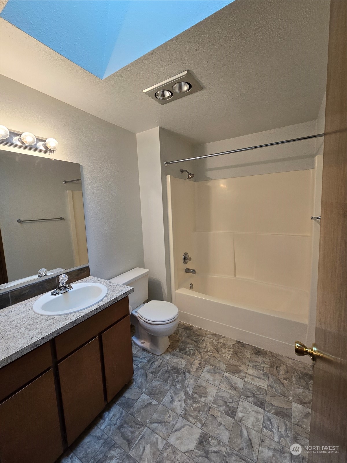4302 S Junett Street Property Photo 8