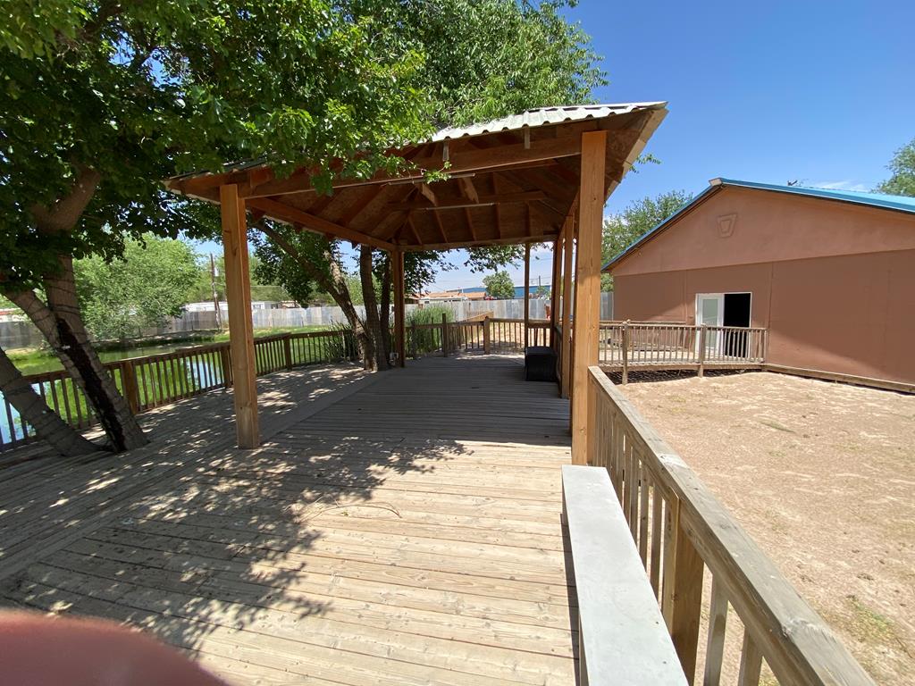 7303 N County Road West Property Photo 3