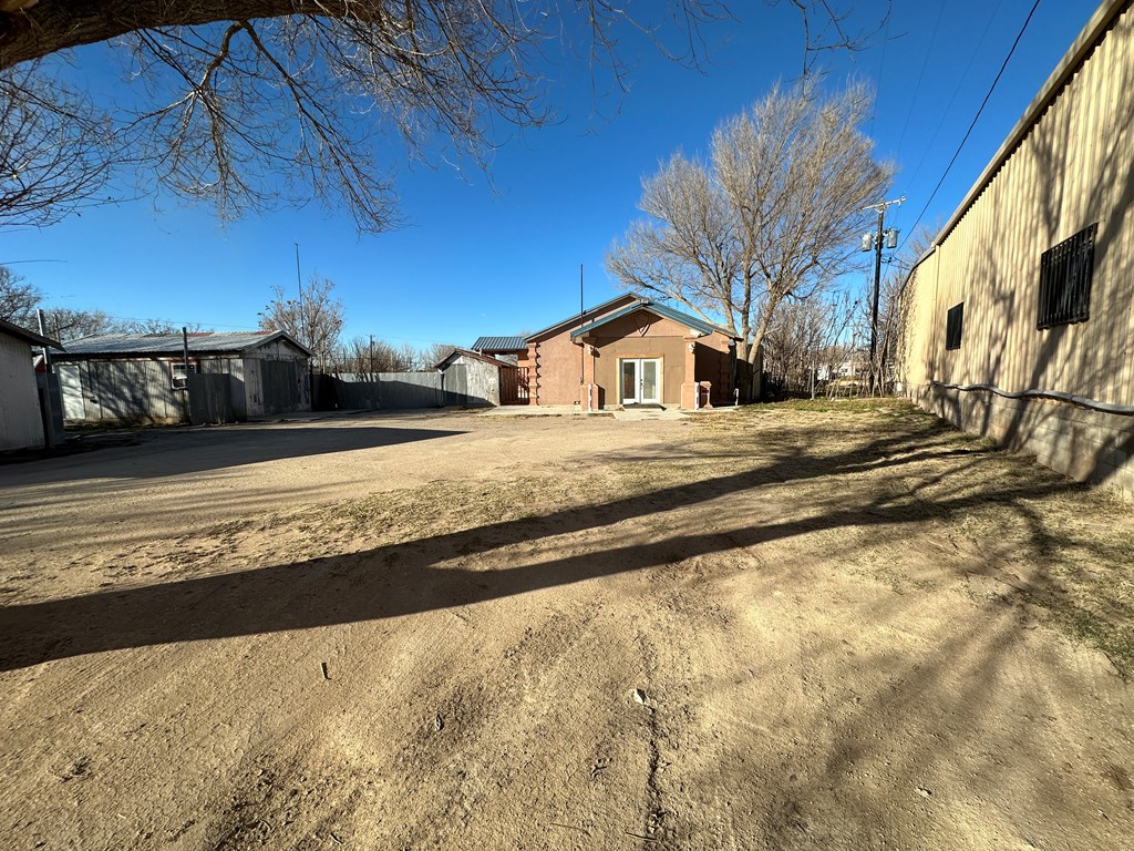 7303 N County Road West Property Photo 13