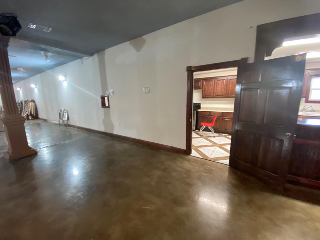 7303 N County Road West Property Photo 30