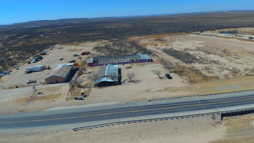 1103 N Hwy 385 Property Photo 3