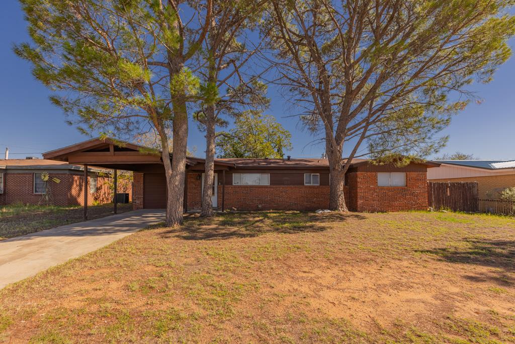 4320 Delwood Ave Property Photo 1