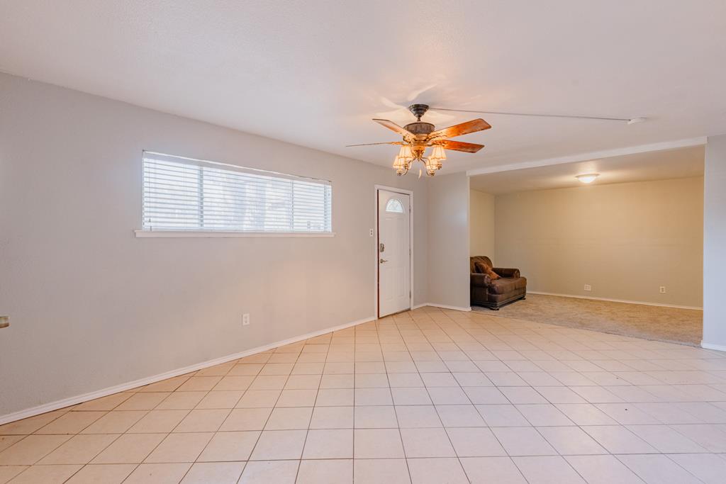 4320 Delwood Ave Property Photo 2