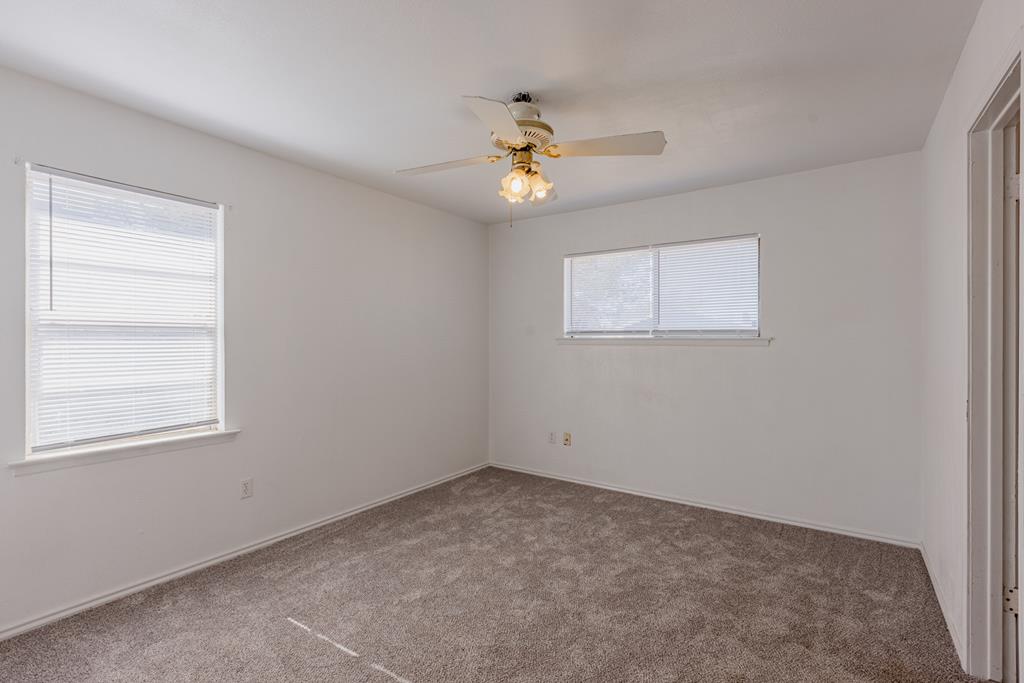 4320 Delwood Ave Property Photo 18