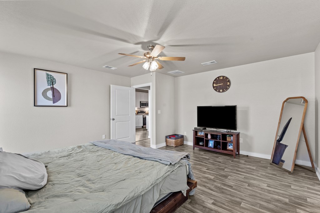 1327 Red Cliff Ave Property Photo 14