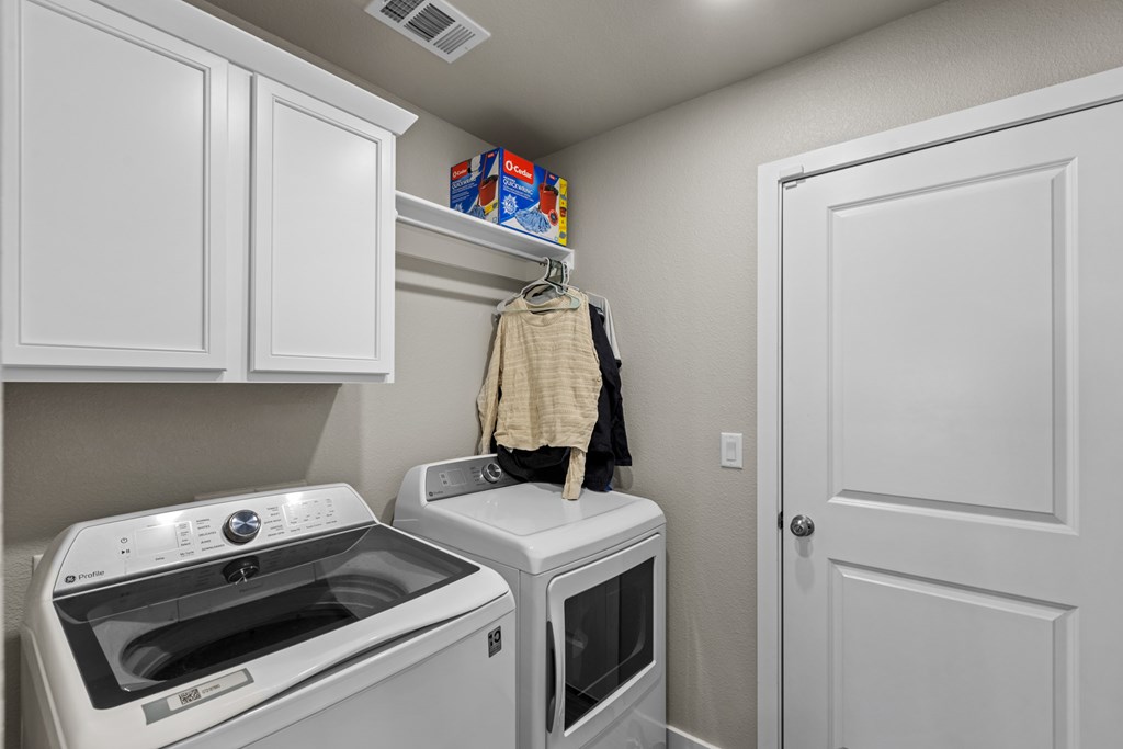 1327 Red Cliff Ave Property Photo 17