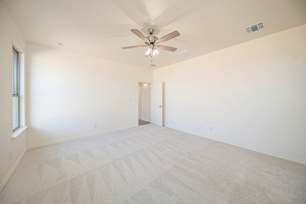 1825 Twin Falls Dr Property Photo 28