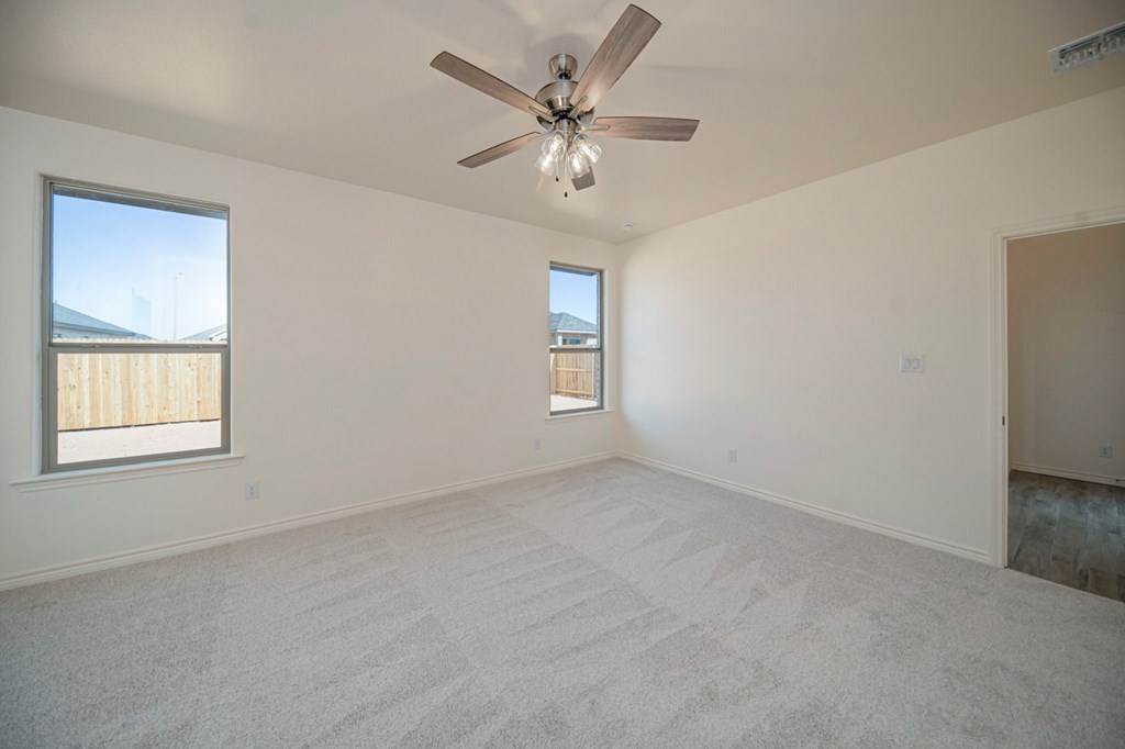 1825 Twin Falls Dr Property Photo 29