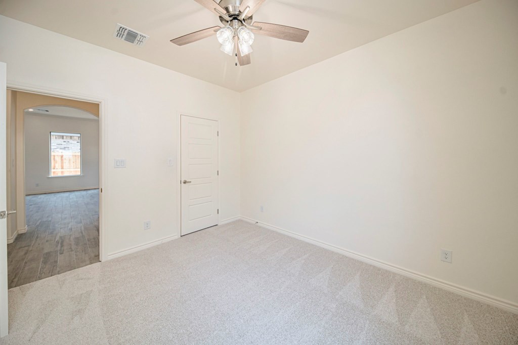 1825 Twin Falls Dr Property Photo 39