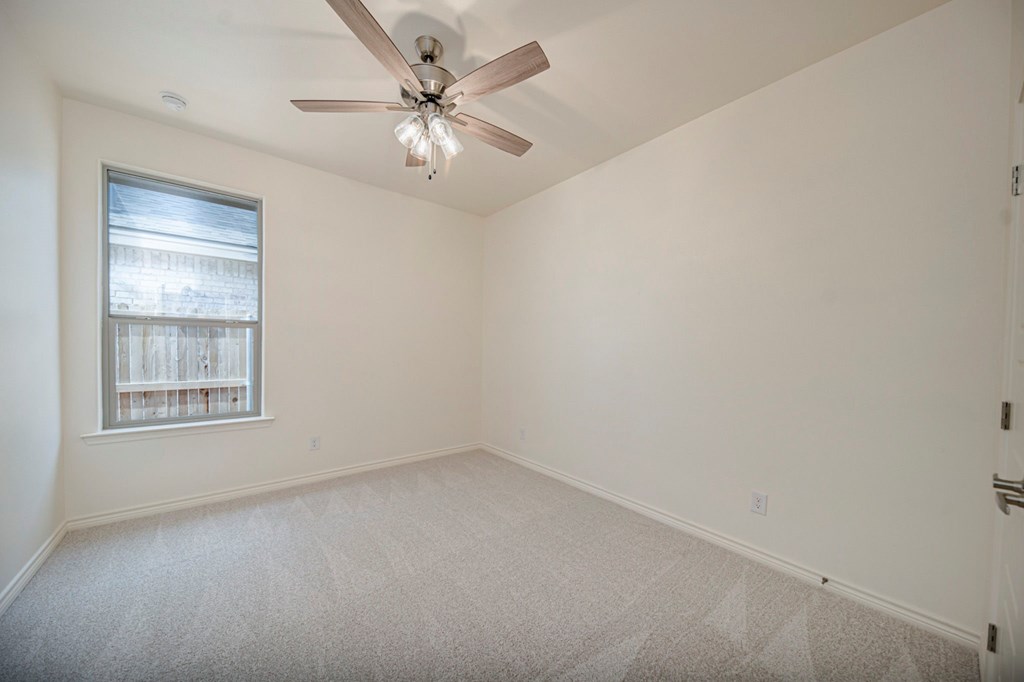 1825 Twin Falls Dr Property Photo 44