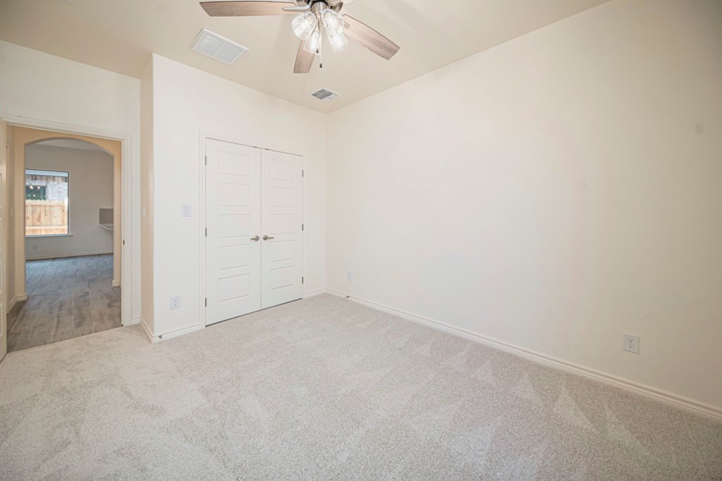 1825 Twin Falls Dr Property Photo 49