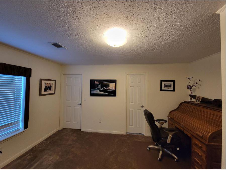 1613 W San Antonio St Property Photo 29