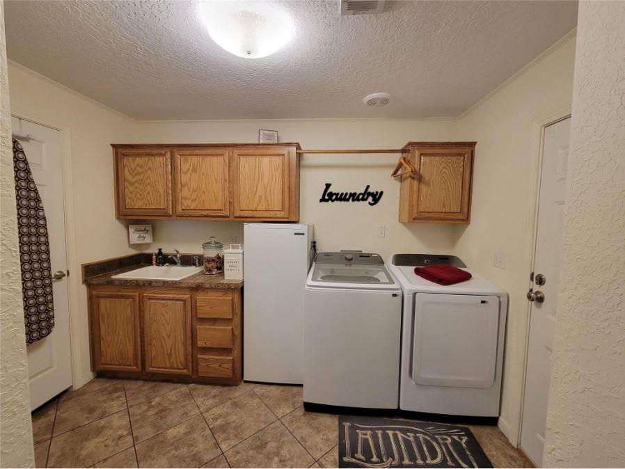 1613 W San Antonio St Property Photo 32