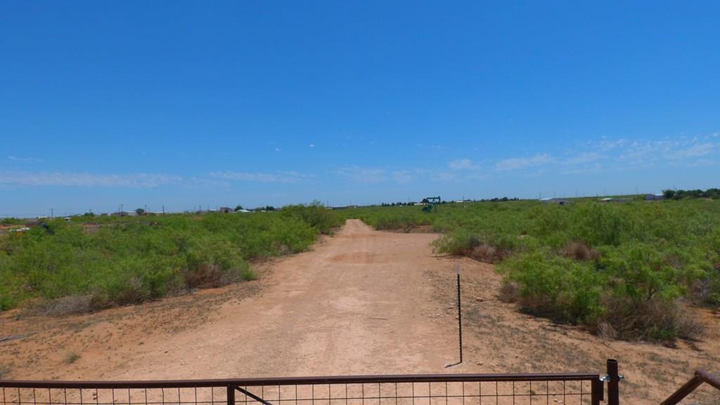 8300 Fm 307 Property Photo 1