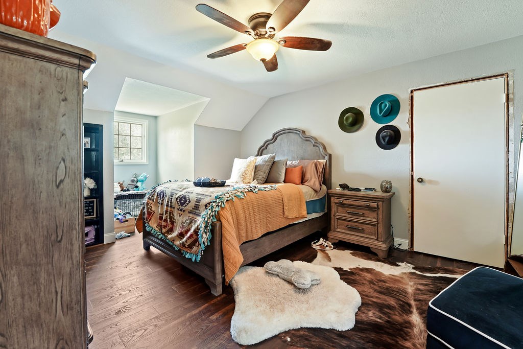 2211 Oaklawn Dr. Property Photo 19