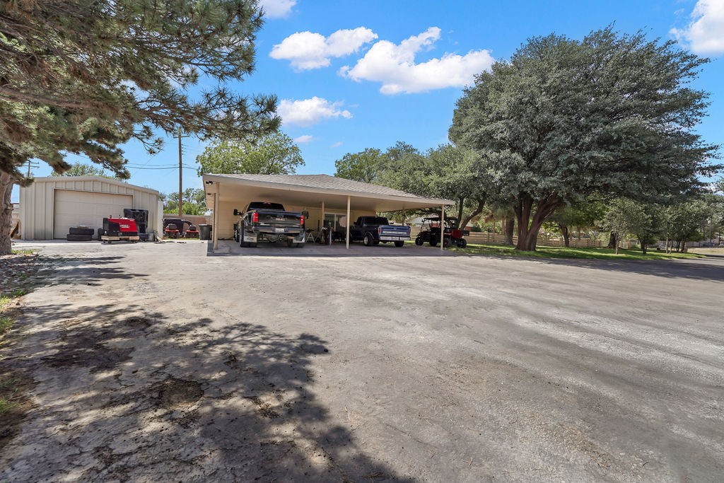2211 Oaklawn Dr. Property Photo 37