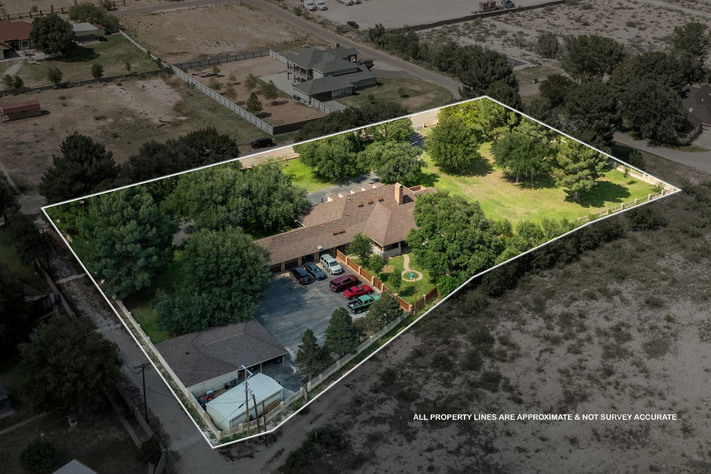 2211 Oaklawn Dr. Property Photo 45