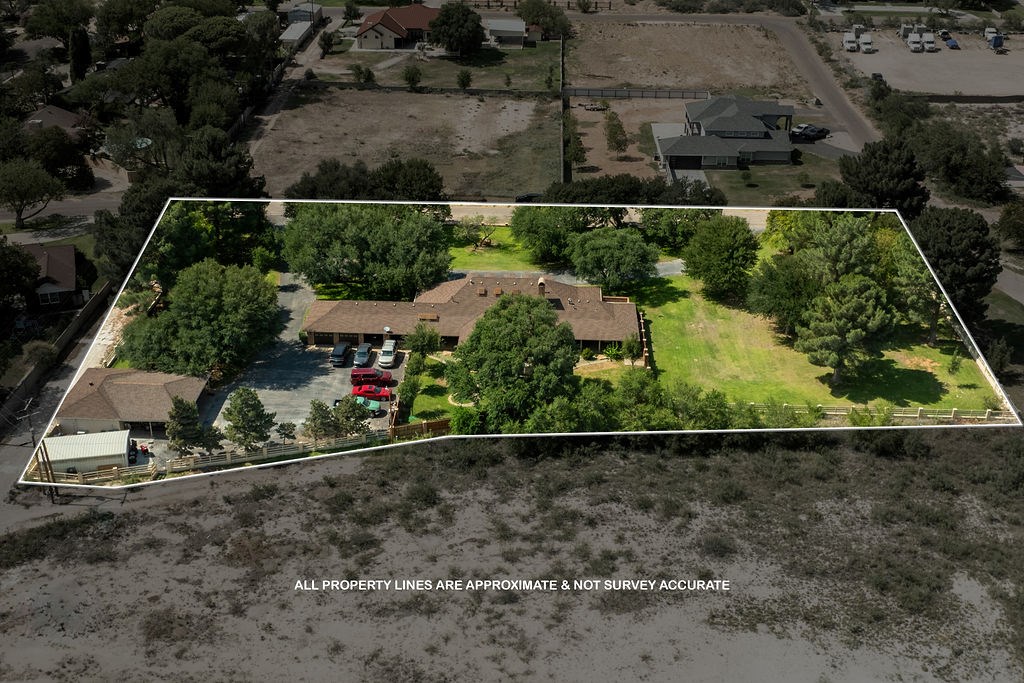 2211 Oaklawn Dr. Property Photo 47