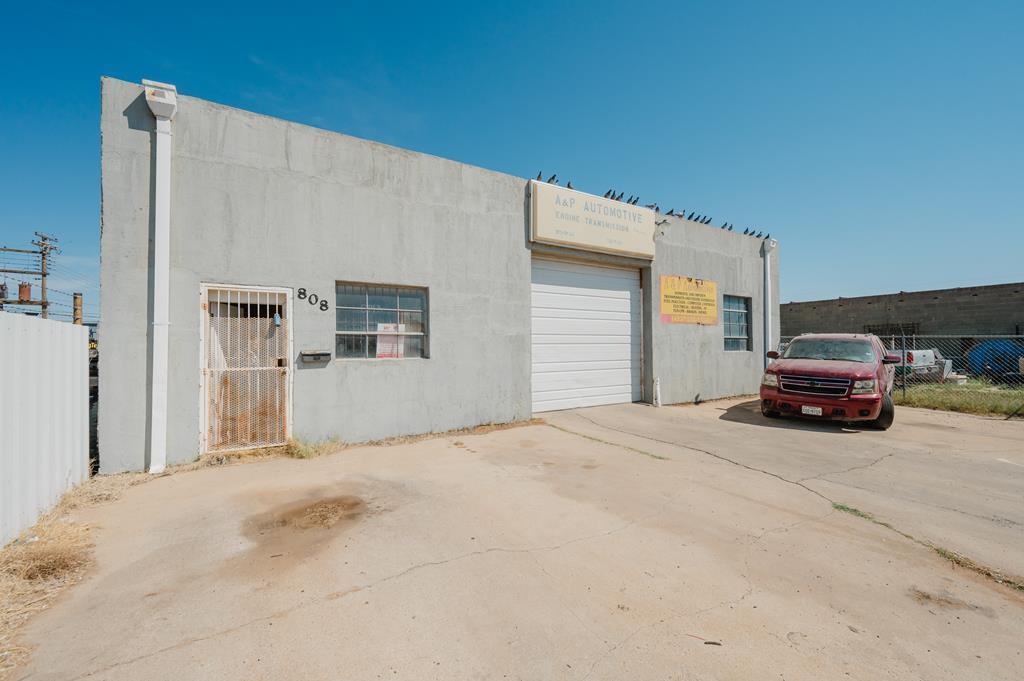 808 N Muskingum Ave Property Photo 1