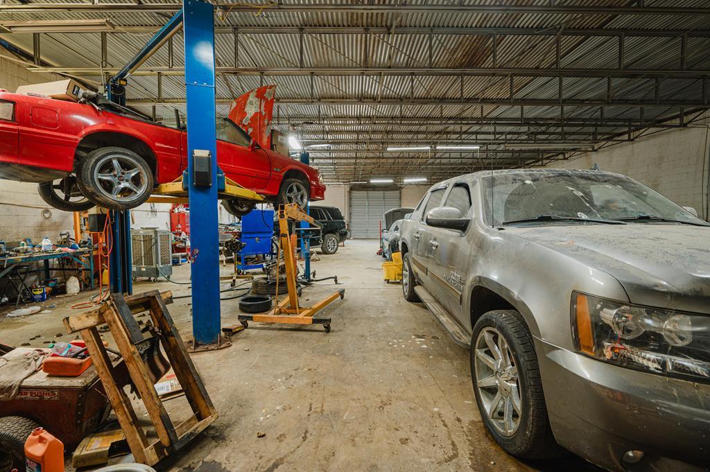 808 N Muskingum Ave Property Photo 2