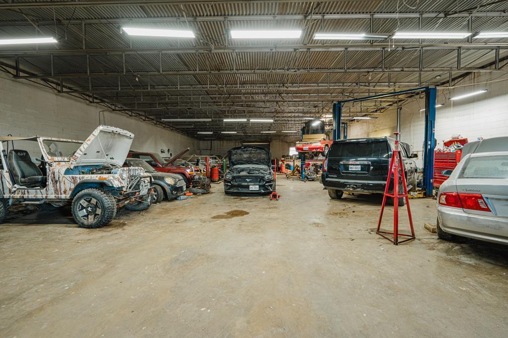 808 N Muskingum Ave Property Photo 3