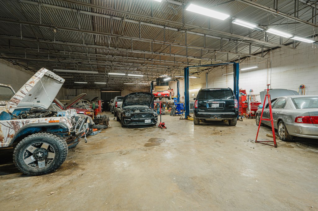 808 N Muskingum Ave Property Photo 10