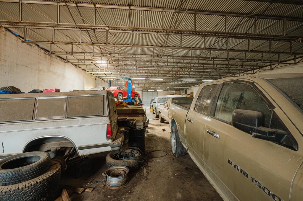 808 N Muskingum Ave Property Photo 11