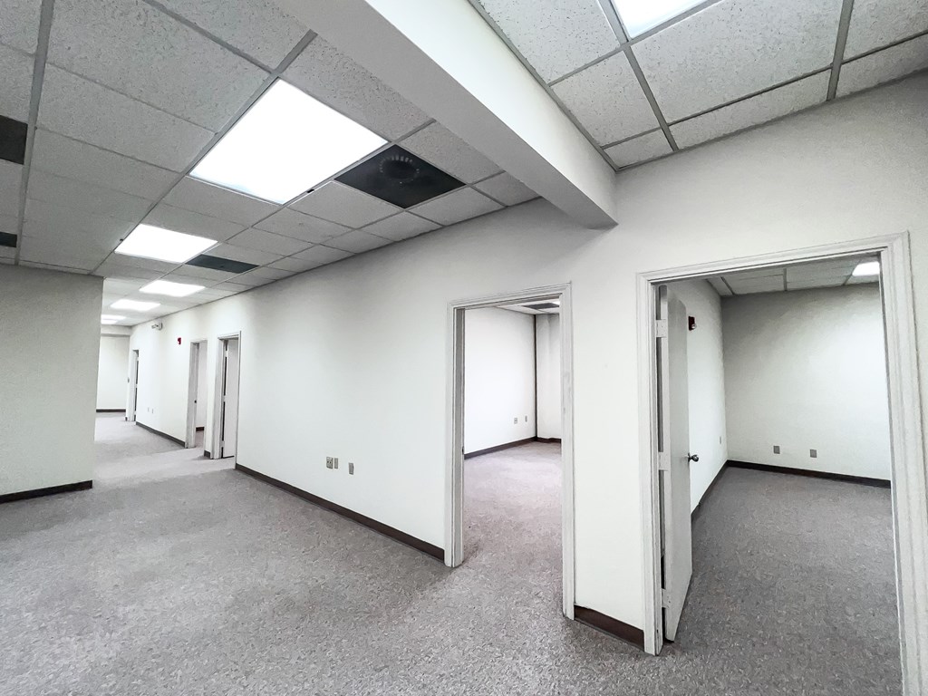 712 Holland Avenue Property Photo 11