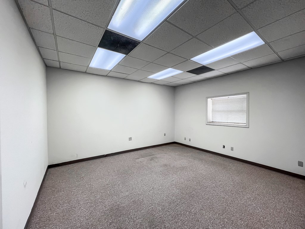 712 Holland Avenue Property Photo 12