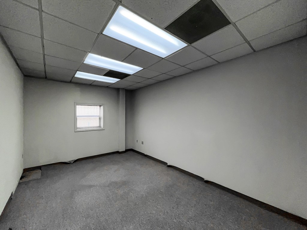 712 Holland Avenue Property Photo 14