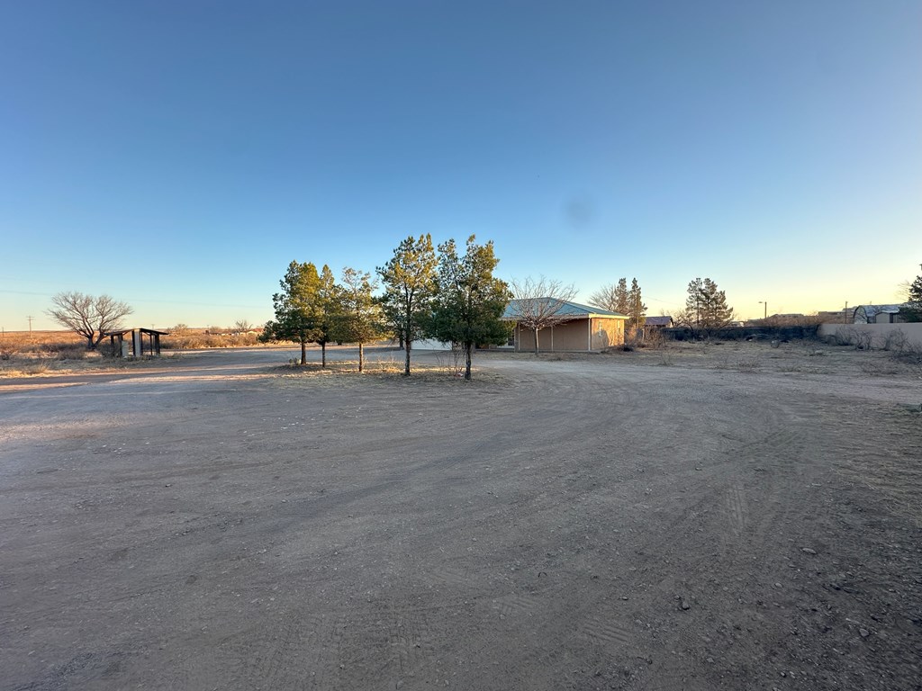 11 Los Ranchos Estates Property Photo 5