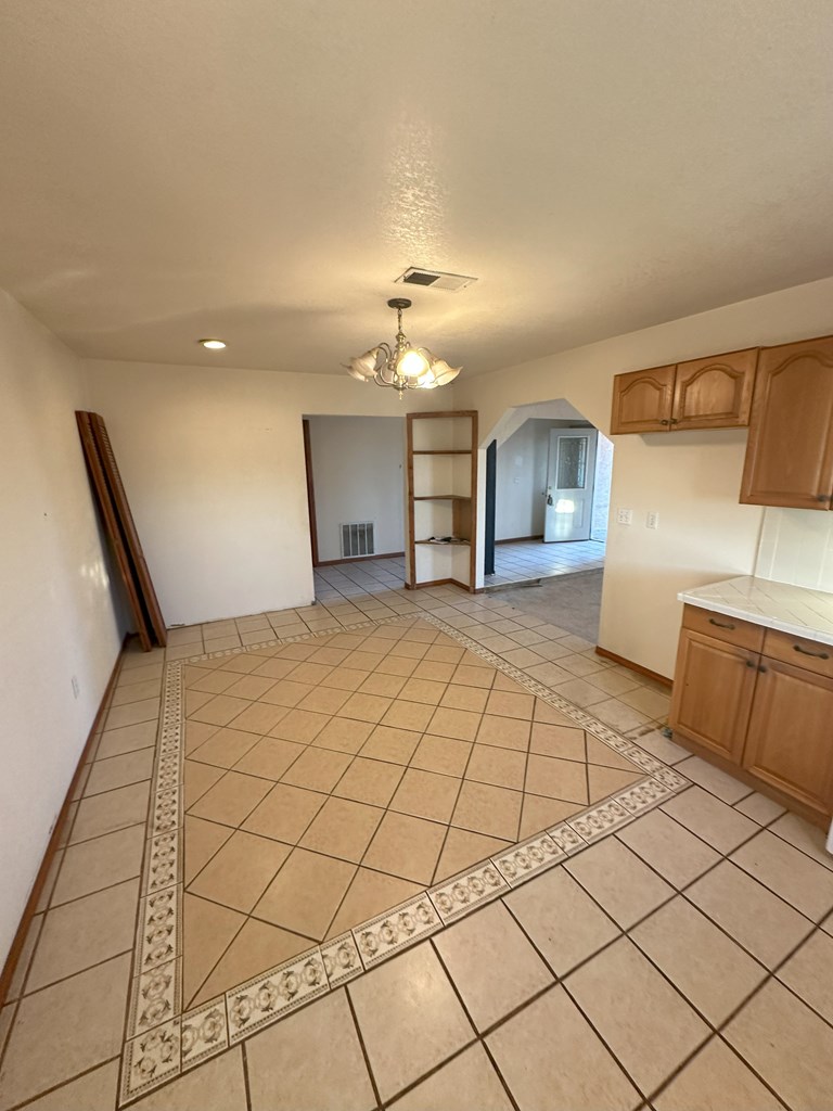 11 Los Ranchos Estates Property Photo 11