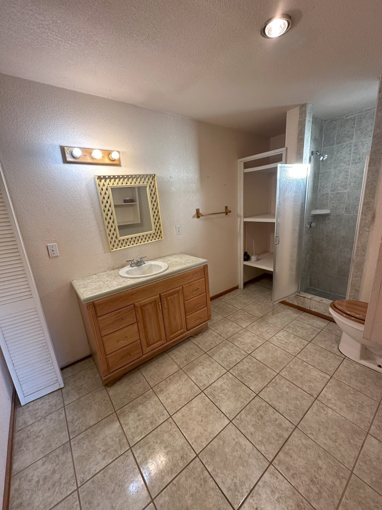 11 Los Ranchos Estates Property Photo 17