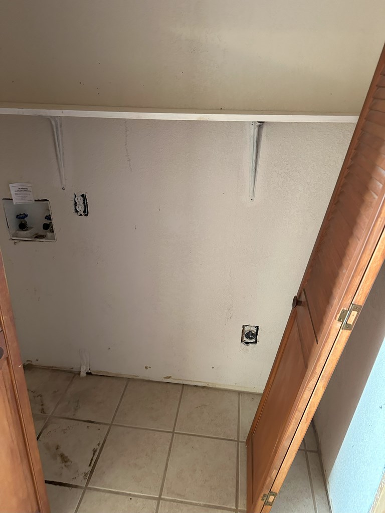 11 Los Ranchos Estates Property Photo 25