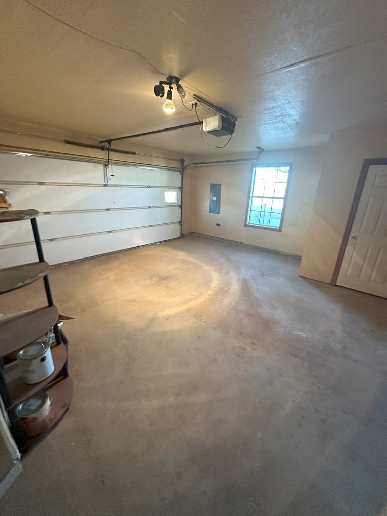 11 Los Ranchos Estates Property Photo 26
