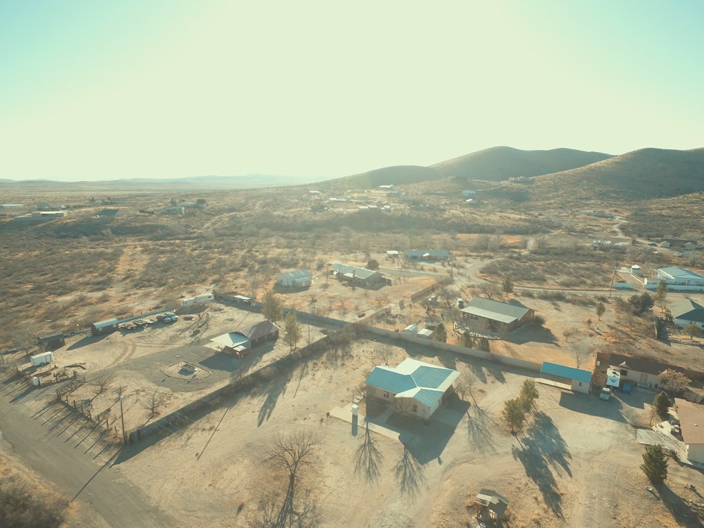 11 Los Ranchos Estates Property Photo 35